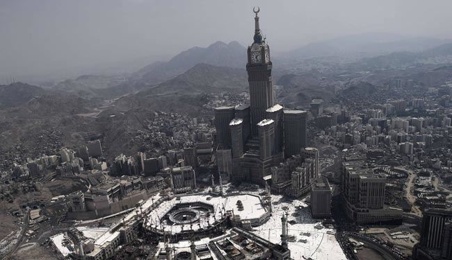 بعد تدميرها 98% من تراث الإسلام في مكة..الوهابية تهدد الكعبة