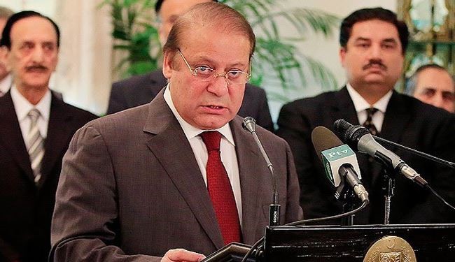مشرف يكلف القضاء بمحاكمة الإرهابيين مع عودة 