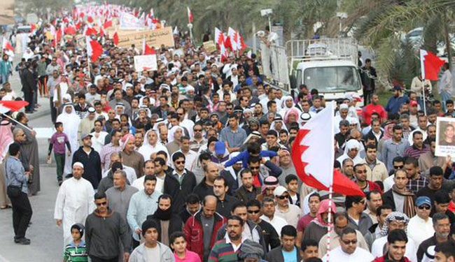 تظاهرة بالبحرين تدعو لحكومة منتخبة وبرلمان كامل الصلاحيات+صور