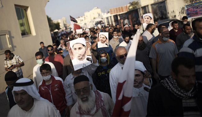 الوفاق: 45 جريح بيوم واحد في تظاهرات ضد إعتقال الشيخ سلمان