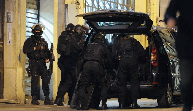 فرنسا بصدد نشر 10 الاف عسكري لضمان الأمن