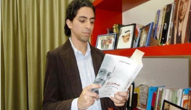 الغارديان: بجلدها المدون بدوي؛ السعودية عدو حرية الرأي