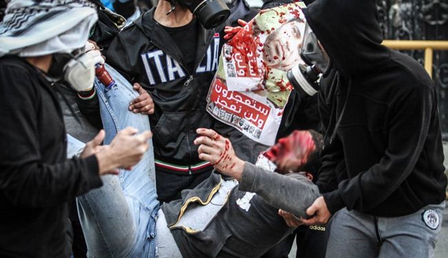بالصور؛ السلطة البحرينية تفتح النار على متظاهرين سلميين