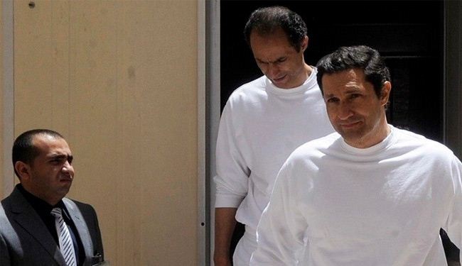 جمال وعلاء مبارك يغادران السجن في ذكرى ثورة يناير