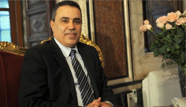 المهدي جمعة يقدم استقالة حكومته للسبسي