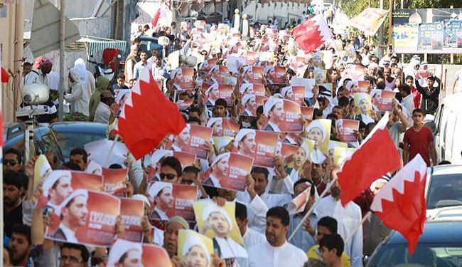بالصور: تظاهرات ضخمة بالبحرين تنديدا باستمرار اعتقال الشيخ سلمان