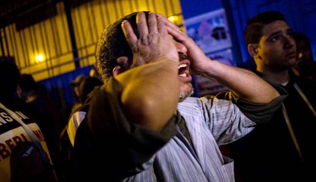 قتلى بمواجهات بين الشرطة ومشجعين رياضيين بمصر+صور