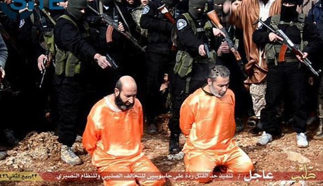 ISIS Executes 2 People, Crucifies another in Syria + Photo