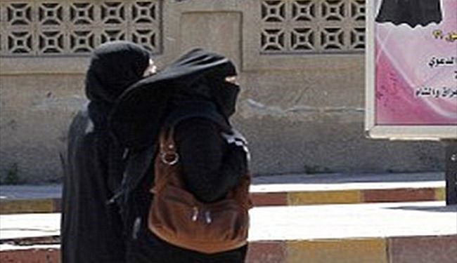 ISIS Police Arrest a Woman Wearing full veil… Because her EYES were 'too Exposed' !
