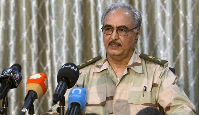 رئيس البرلمان الليبي بطبرق يختار حفتر قائدا عاما للجيش