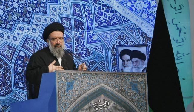 خطيب جمعة طهران يؤكد دعم ايران لسيادة ووحدة العراق