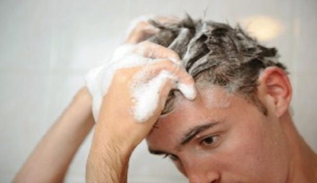 أخطاء عند غسل الشعر تؤدي لتساقطه... ماهي؟