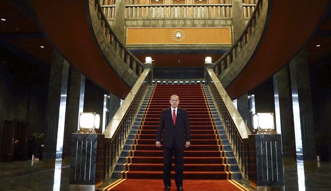 كيف ينفق أردوغان بإسراف على قصره؟