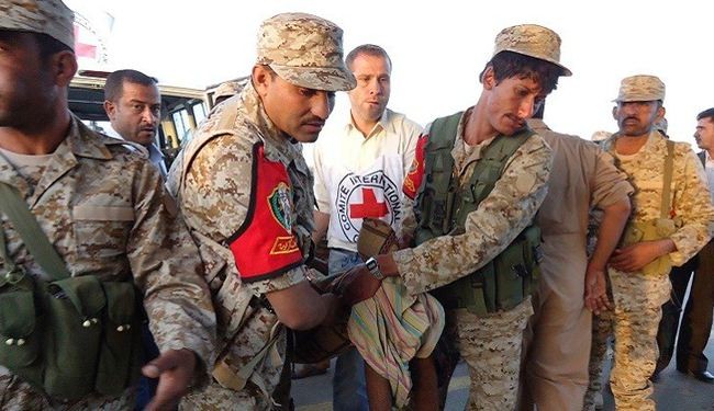 الصليب الأحمر يعلن تلقيه تصريحا لإيصال أدوية إلى اليمن
