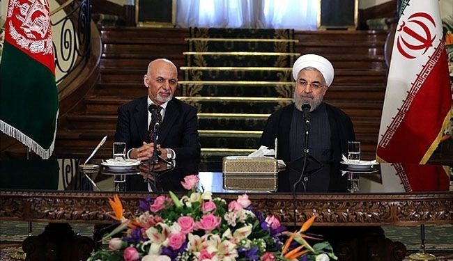 ايران وافغانستان توقعان على وثيقتين للتعاون الثنائي