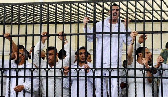 هيومن رايتس: محاكمة مؤيدي الاخوان بمصر اعتمدت على شهادة واحدة