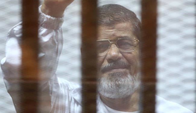 مرسي به 20 سال زندان محكوم شد