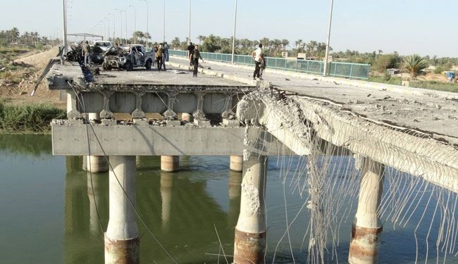Iraqi Army push back ISIS a strategic bridge in Ramadi