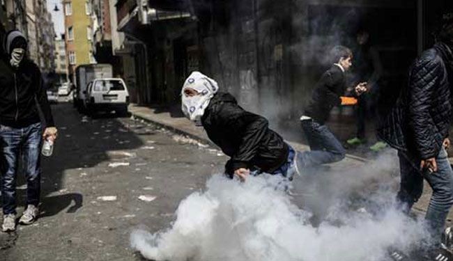 الشرطة تعتقل العشرات في تظاهرات باسطنبول
