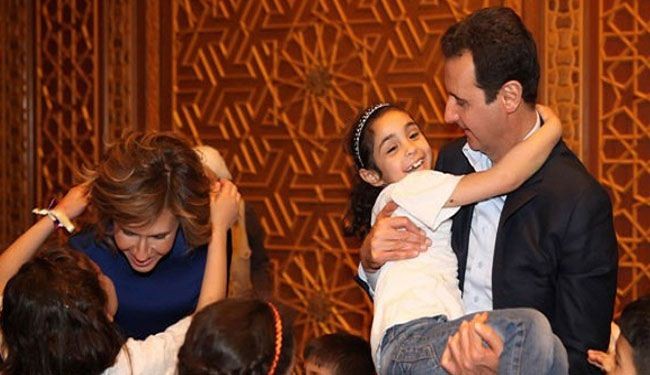 بالصور.. الرئيس الاسد يستقبل اولاد وبنات الشهداء