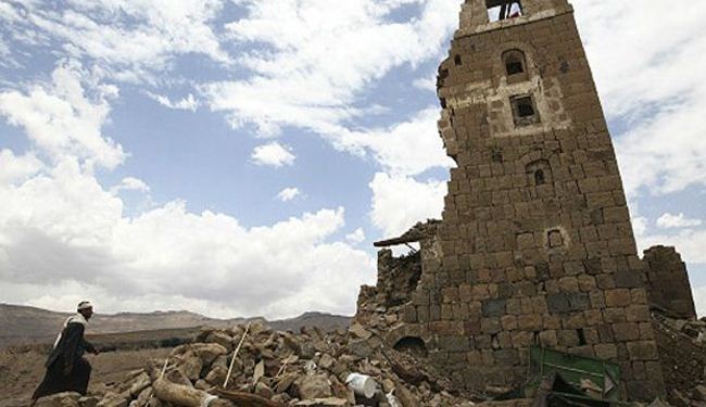 علماء اليمن ينددون بانتهاك العدوان السعودي لكل الحرمات