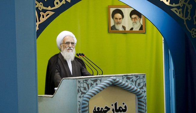 طهران..السعودية شوهت الاسلام والحرمين اسيرين في يدها