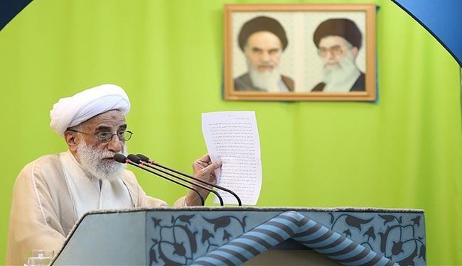 خطيب جمعة طهران: السعودية الأكثر إنفاقاً على قمع الأحرار والحريات