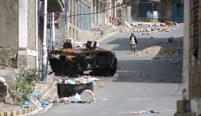 تواصل العدوان على اليمن واللجان تسيطر على مواقع بالسعودية