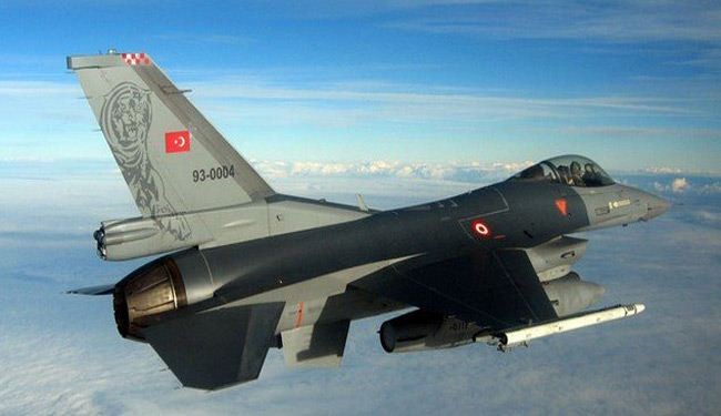 الدفاعات الجوية السورية ترصد مقاتلة تركية وتضعها في المرمى