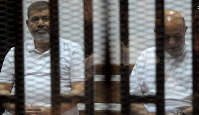 تصمیم نهایی درباره حکم اعدام مرسی به تعویق افتاد