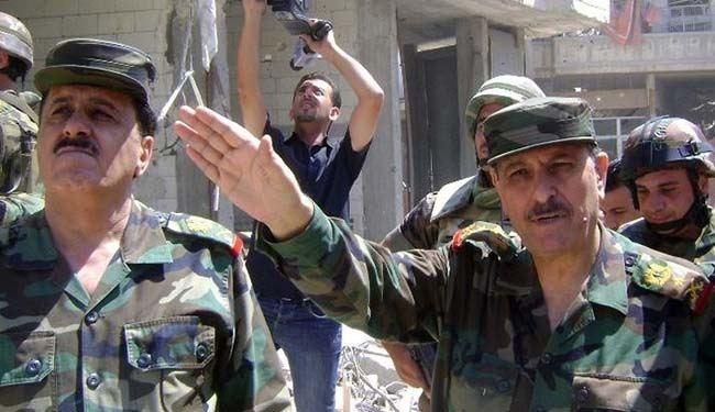 وزير الدفاع السوري يتفقد وحدات الجيش في ريف حمص