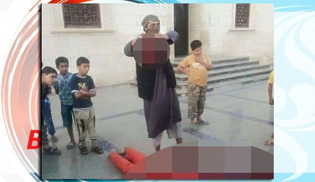 ISIS Beheads Libyan Soldier Outside Mosque Just For “Education” + Pics