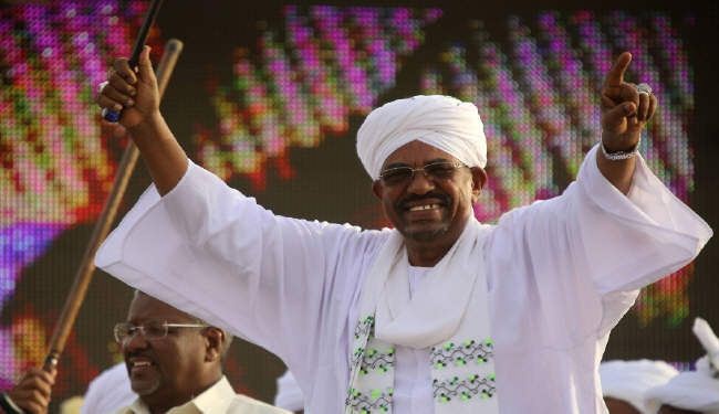 الرئيس السوداني يعلن تشكيل حكومته الجديدة