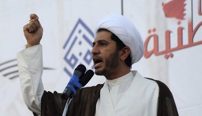 الشيخ سلمان يدعو البحرينيين للاستمرار بالحراك السلمي