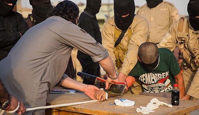 ISIS Butchering a Young Boy in Public + Shocking Pics