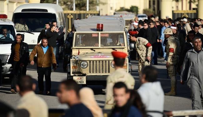 مجروح شدن دادستان کل مصر بر اثر انفجار بمب