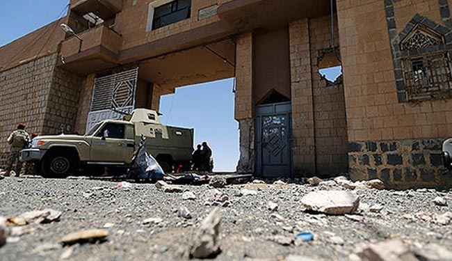 ارتش یمن زندان تعز را از تروریستها پس گرفت