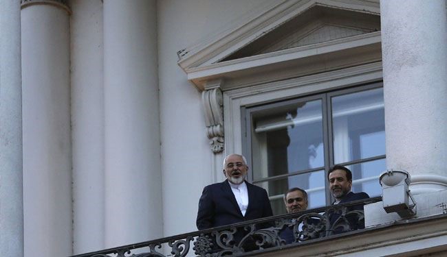 Zarif Insists on Continuing Nuclear Talks 'as Long as Possible'