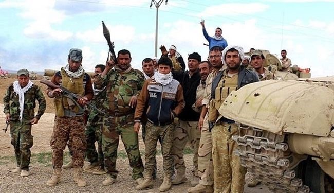 ISIL Terrorists Surrender Themselves to Iraqi Forces in Fallujah