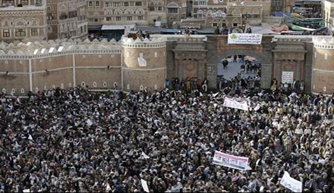 مسيرة حاشدة بصنعاء تنديدا بالحصار والعدوان السعودي الهمجي