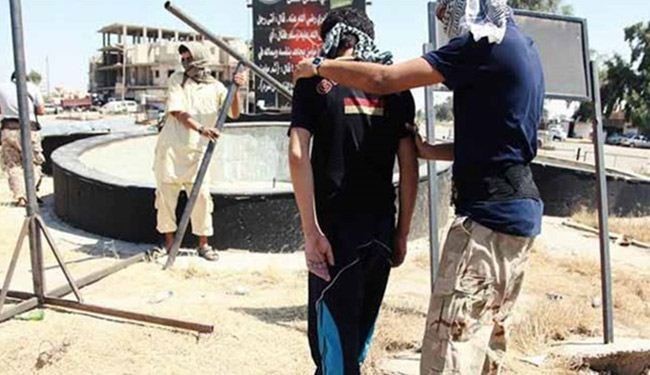 داعش نوجوانِ ‌زیر18سال را به صلیب کشید
