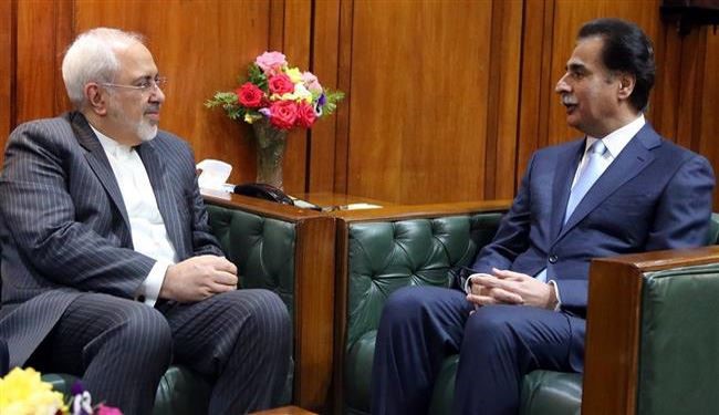 Zarif Meets Pakistani Speaker on Boosting Parliamentary Ties