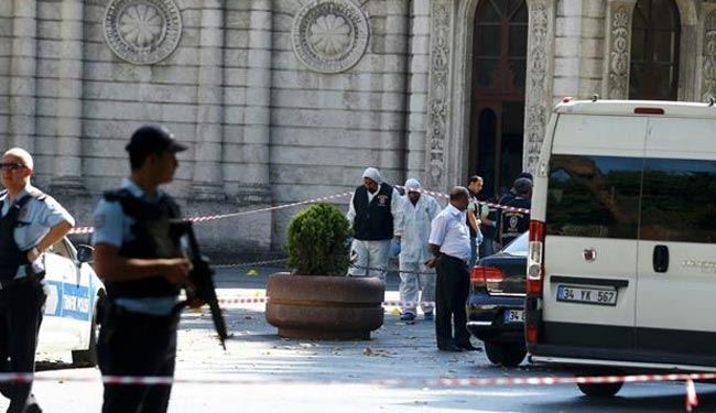 بازداشت 2 نفر به اتهام حمله به کاخ دولما باغچه ترکیه
