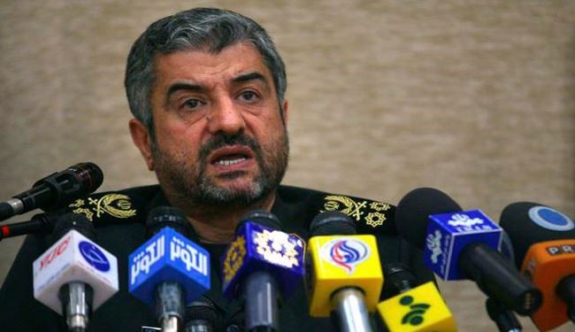 IRGC Commander Urges 'Firm Stance' against Hegemonic Powers