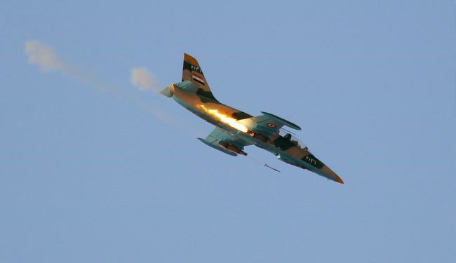 Syria Air Force Pounds ISIL Positions in Homs