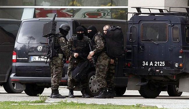 مقتل واصابة جنود وضباط لجيش تركيا بهجوم لحزب العمال