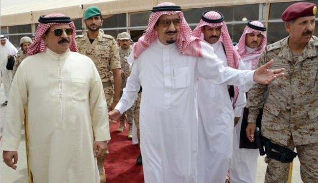 ملك البحرين يصل السعودية لبحث 