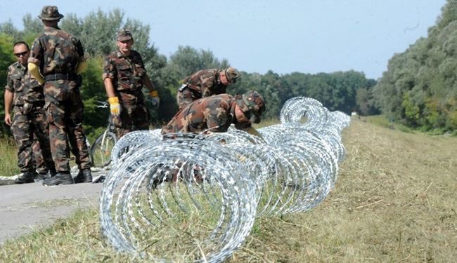 Hungary-Croatia 41 Kilometers Border Barbed