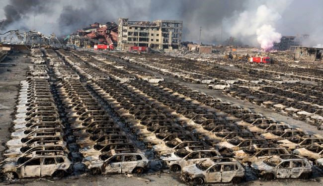 ده‌ها خودرو وارداتی در آتش سوخت
