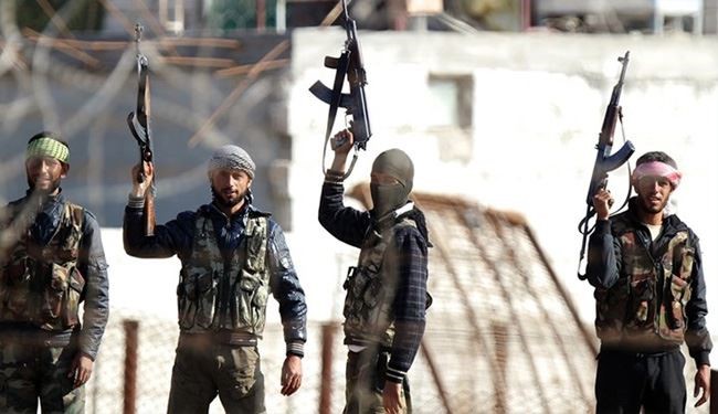 US-Trained Rebels Give up Arms to al-Nusra Front after Entering Syria